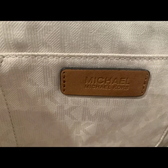 Michael kors Tote Handbag 👜 - Picture 5 of 7
